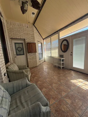 $2,700 | 9718 Crystal Boulevard, Baytown, TX 77521