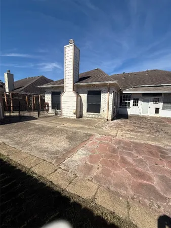 $2,700 | 9718 Crystal Boulevard, Baytown, TX 77521