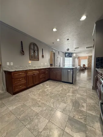 $2,700 | 9718 Crystal Boulevard, Baytown, TX 77521