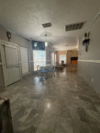 $2,700 | 9718 Crystal Boulevard, Baytown, TX 77521