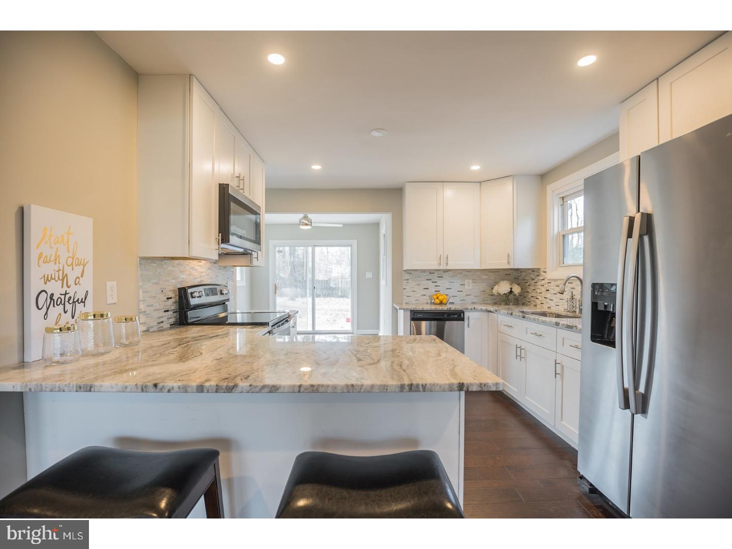 8 Evergreen Road Mount Laurel, NJ 08054 - Photo 3 of 25