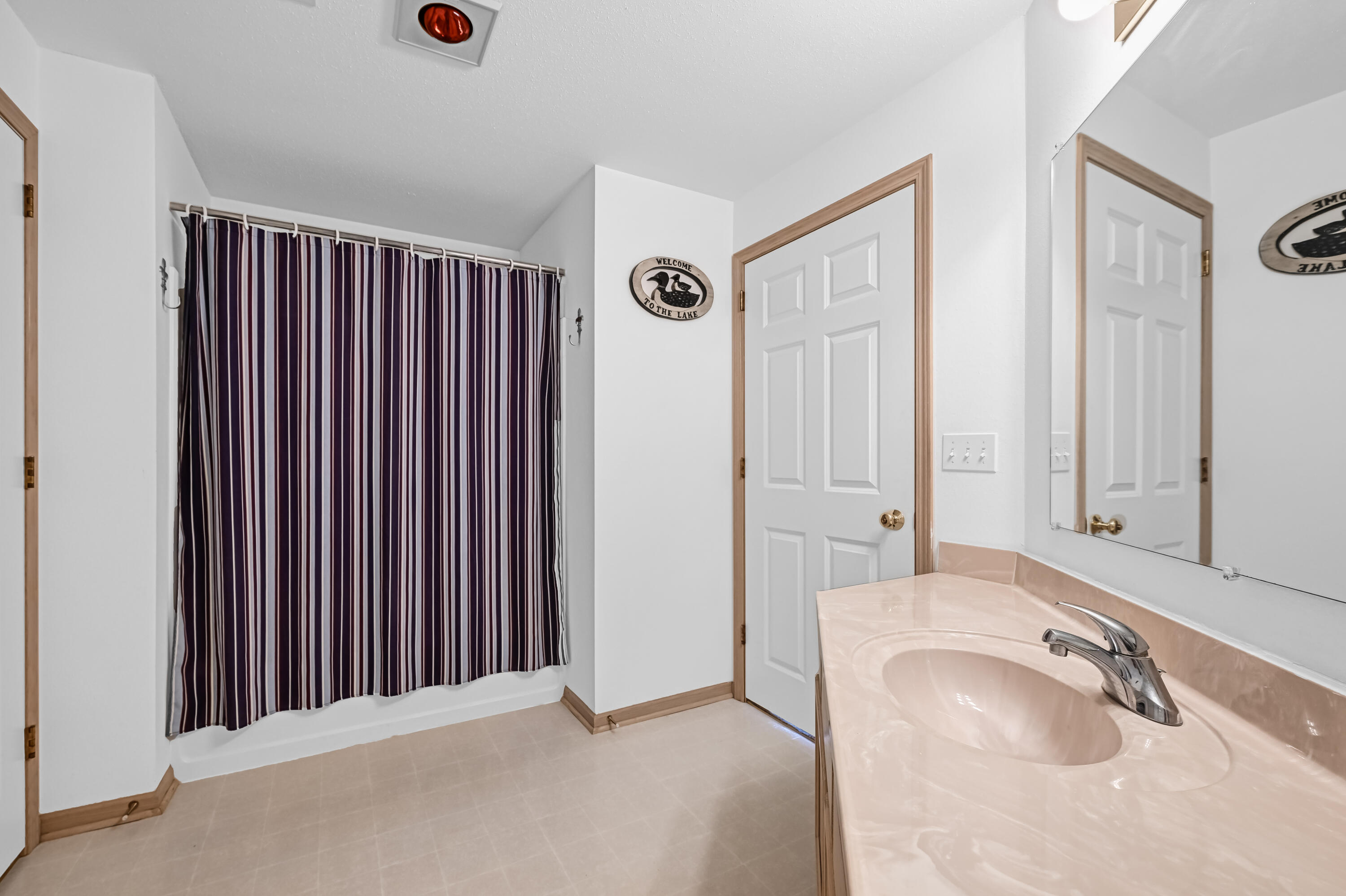 2126 Landings Lane Delavan, WI 53115 - Photo 26 of 47 Main Floor Full Bath