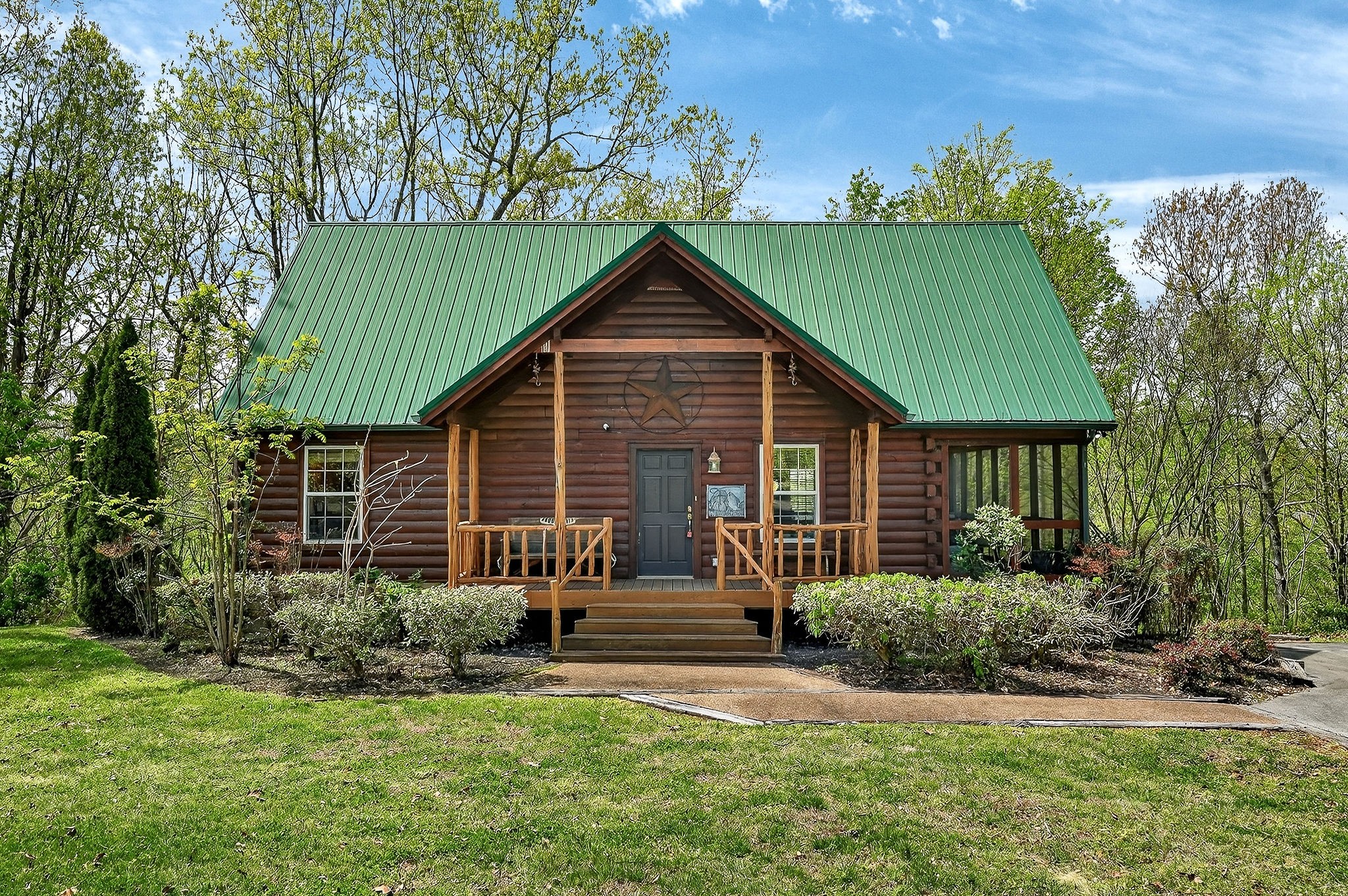 5175 Dale Ridge Road Liberty, TN 37095 - Photo 5 of 69 a front view of a house with garden