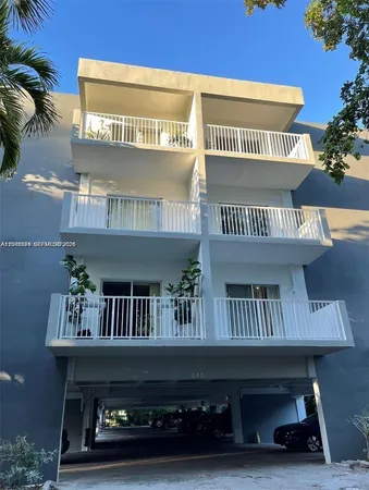 $1,650 | 645 Northeast 121st Street, Unit 306, North Miami, FL 33161