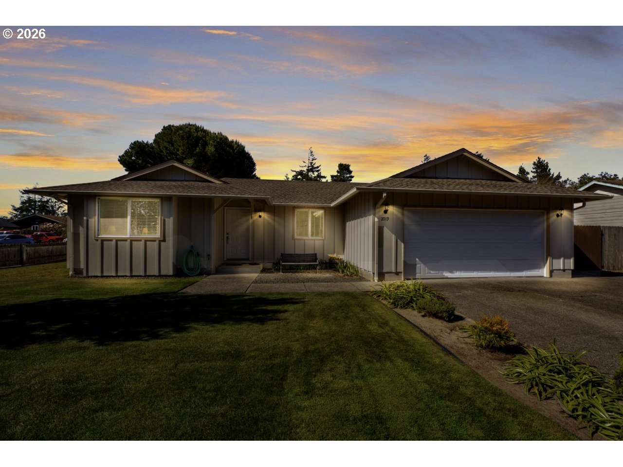 2019 40th Street Florence, OR 97439 - Photo 1 of 40