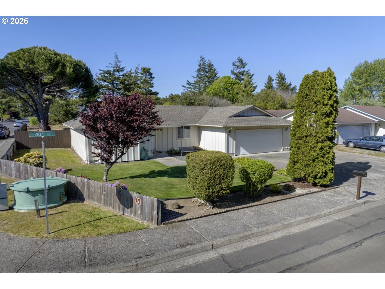2019 40th Street Florence, OR 97439 - Photo 3 of 40