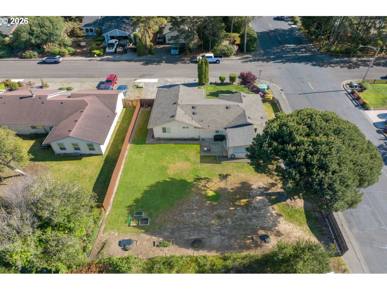 2019 40th Street Florence, OR 97439 - Photo 38 of 40