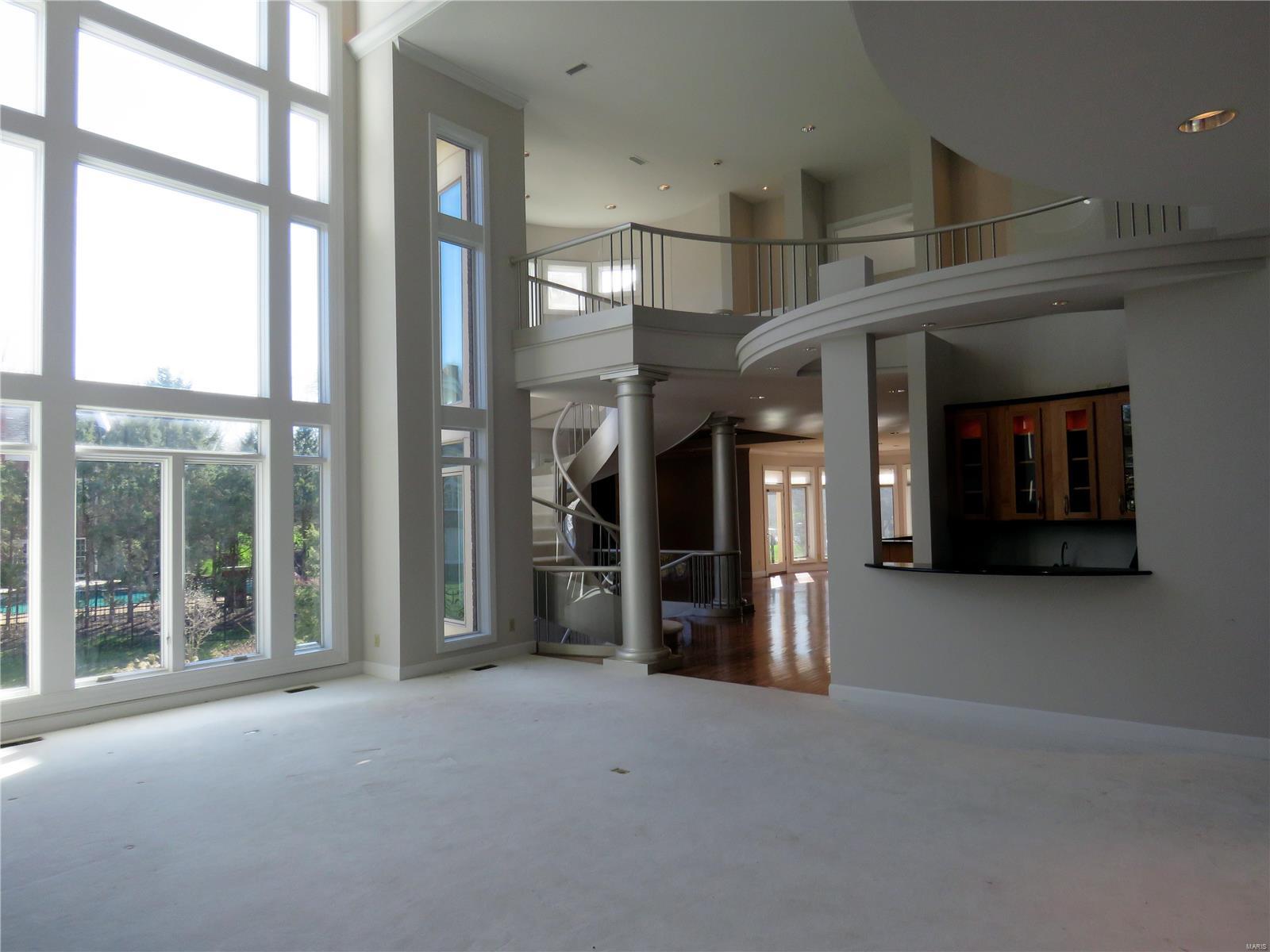 10455 Litzsinger Road Frontenac, MO 63131 - Photo 12 of 29 Gallery Image 12