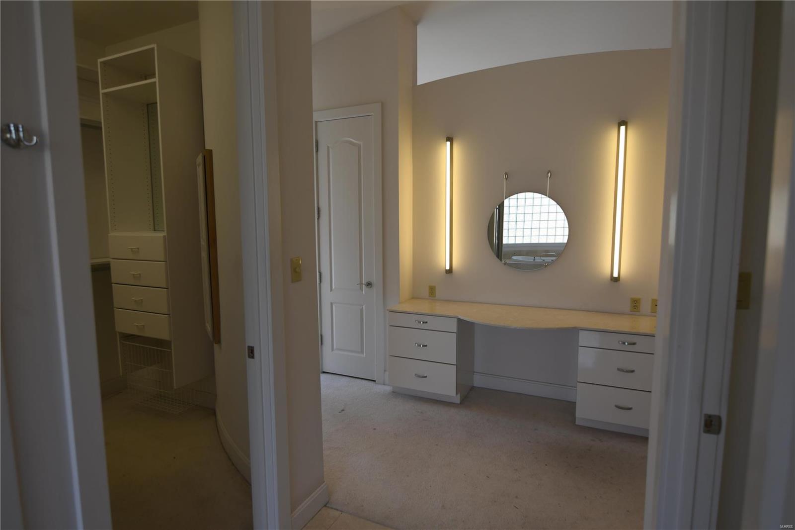 10455 Litzsinger Road Frontenac, MO 63131 - Photo 25 of 29 Gallery Image 25