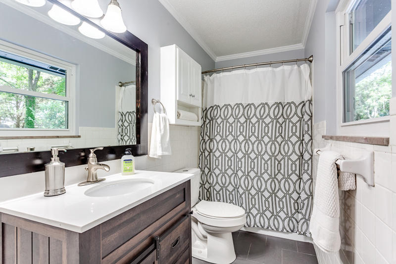 1000 Corning Road Knoxville, TN 37923 - Photo 24 of 40 Master Bath