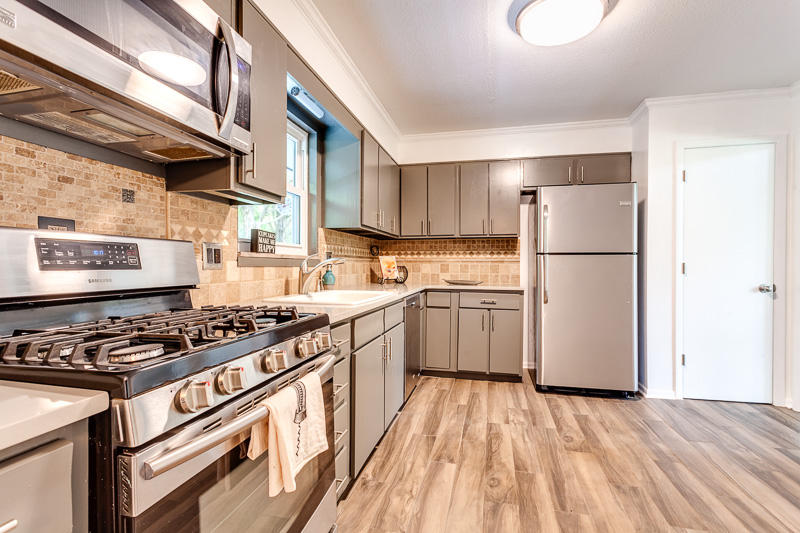 1000 Corning Road Knoxville, TN 37923 - Photo 10 of 40 Kitchen