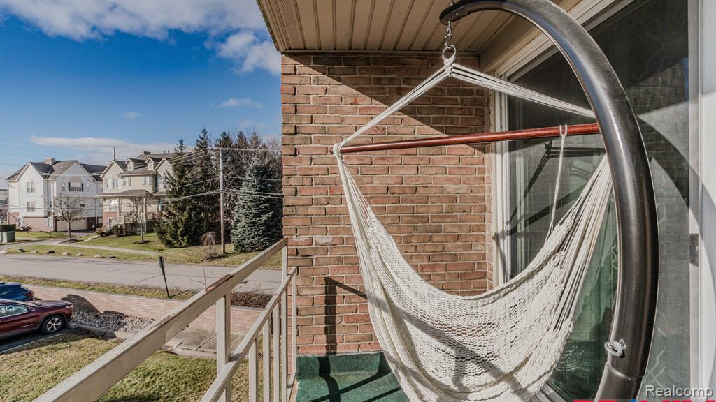 1629 Cass Lake Road, Unit C Keego Harbor, MI 48320 - Photo 24 of 40