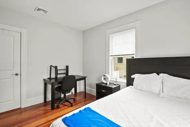 $5,500 | 139 Adams Street, Unit 2, Waltham, MA 02453