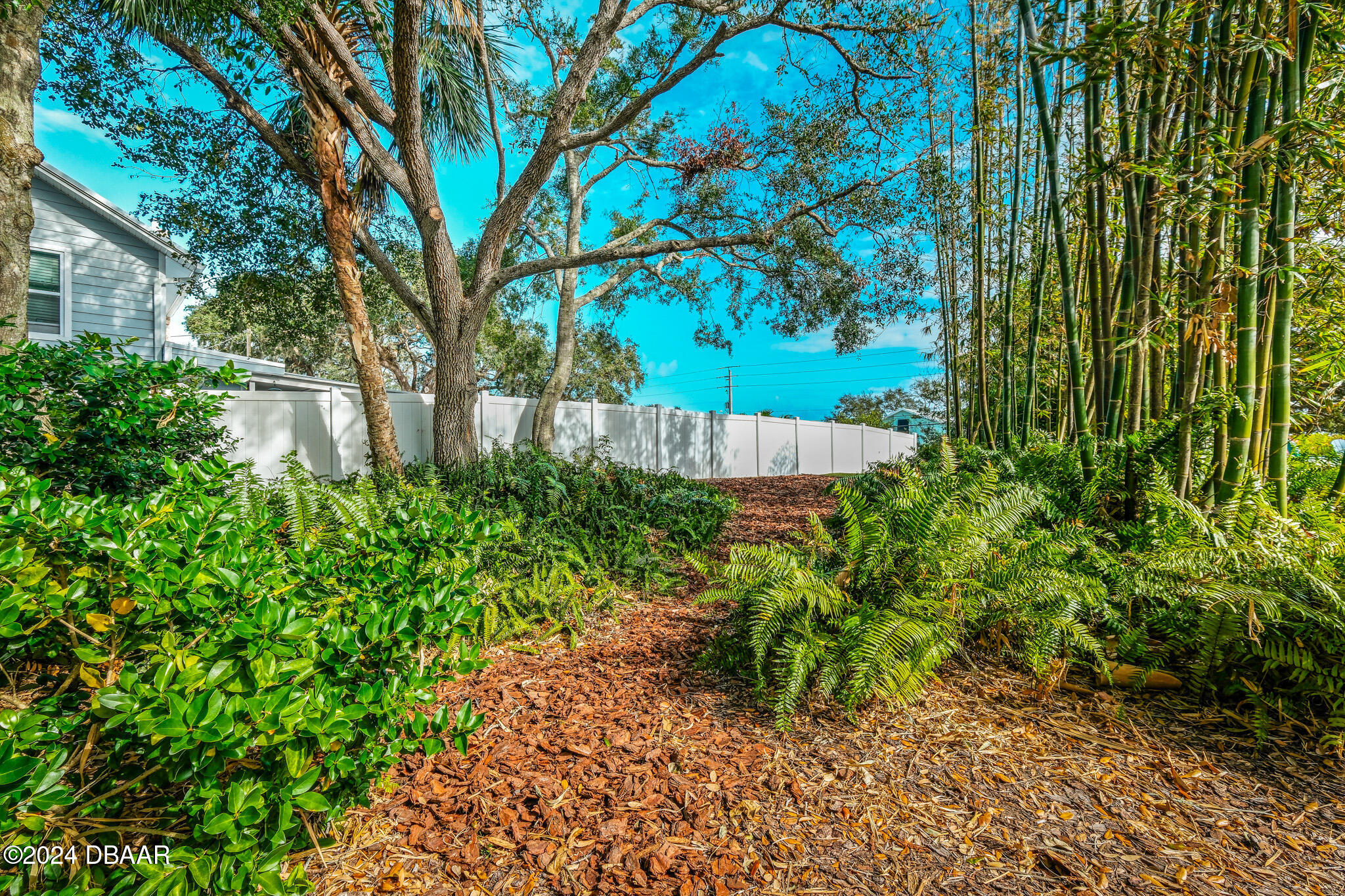 422 South Riverside Drive Edgewater, FL 32132 - Photo 49 of 54 422 N RIV -40