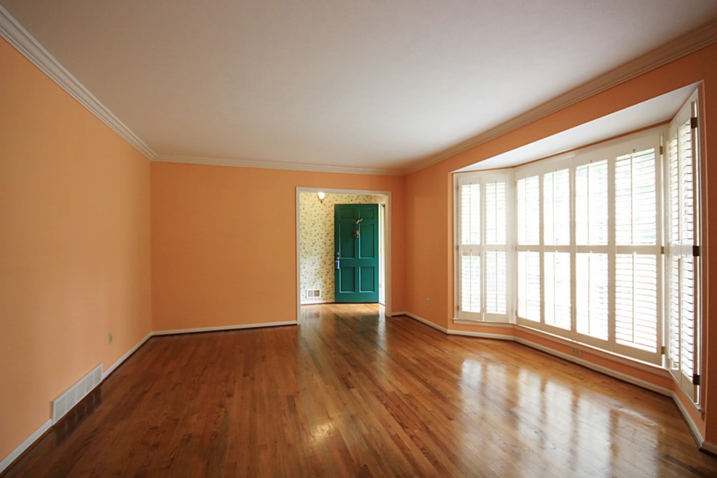 2721 Edgewood Road Columbus, GA 31906 - Photo 3 of 25 Gallery Image 3