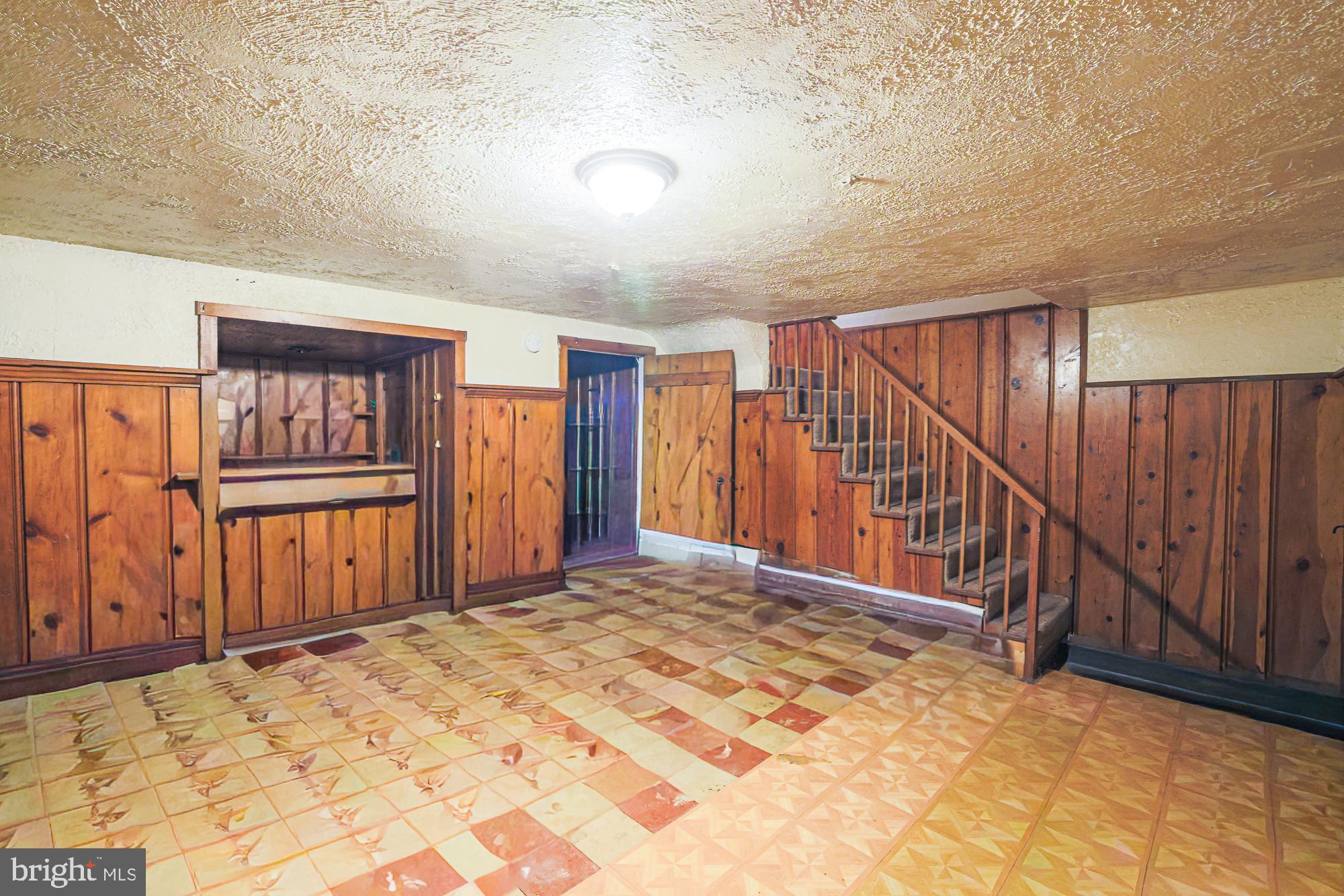1540 Kingsway Road Baltimore, MD 21218 - Photo 14 of 39