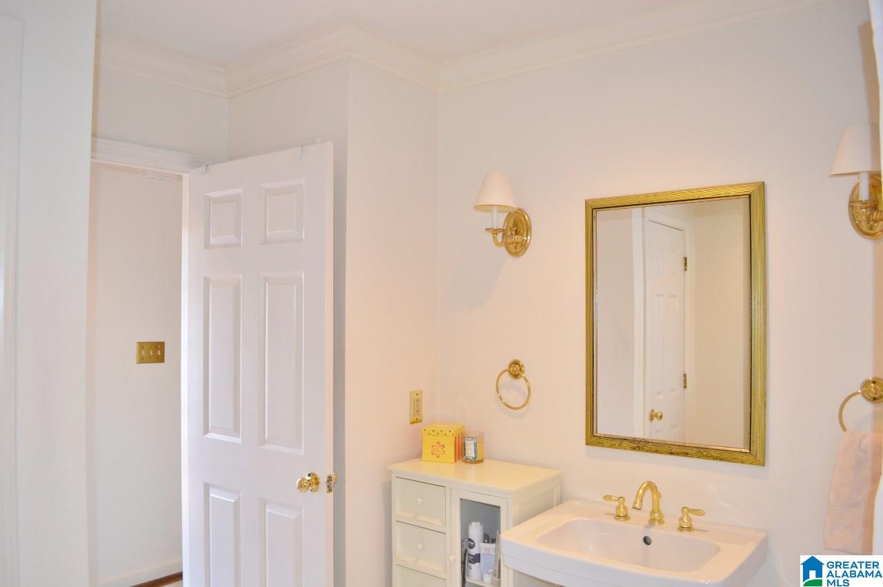 829 Sims Avenue Birmingham, AL 35213 - Photo 28 of 36