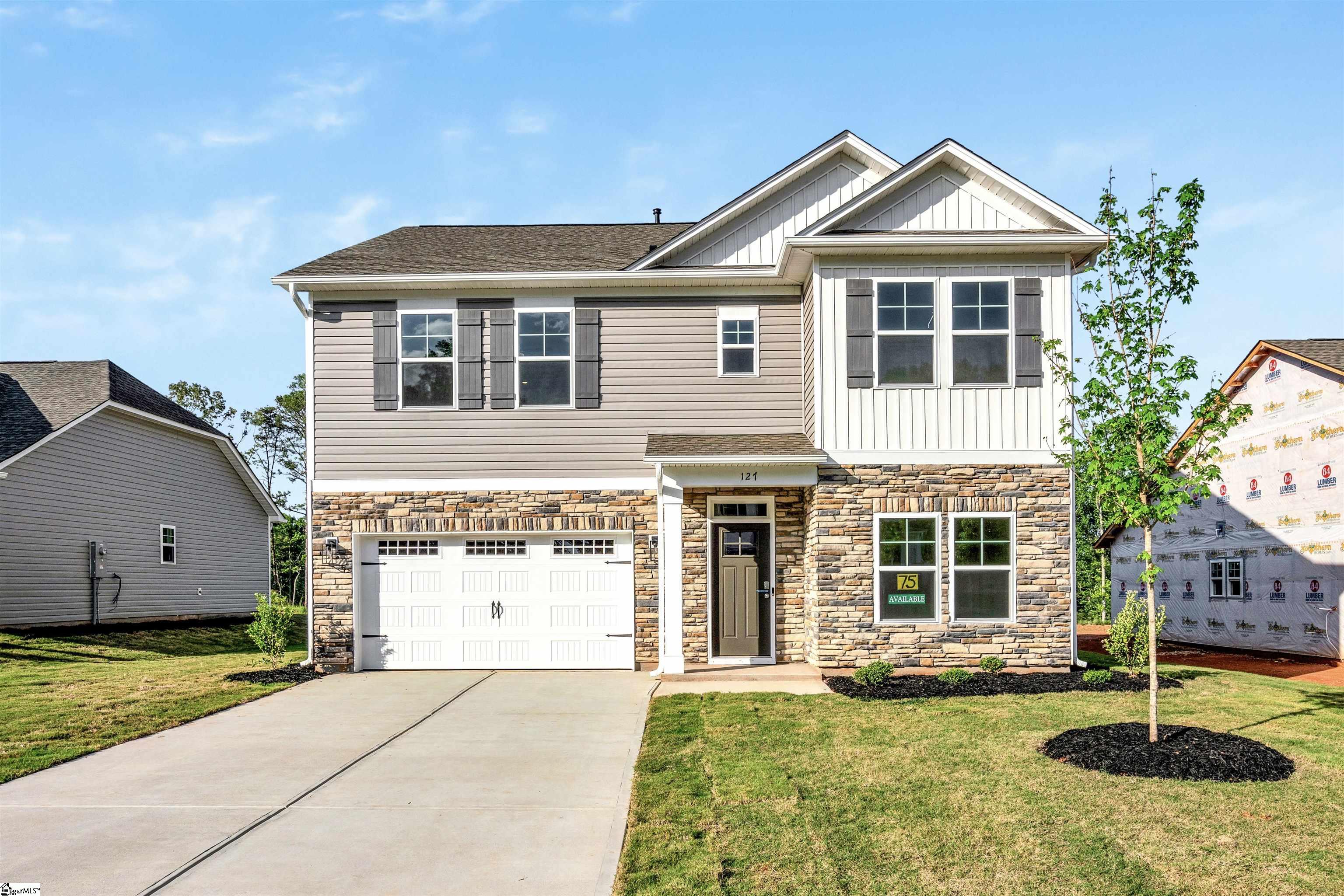 127 Hunter Ridge Drive Boiling Springs, SC 29316 - Photo 1 of 41 Gallery Image 1