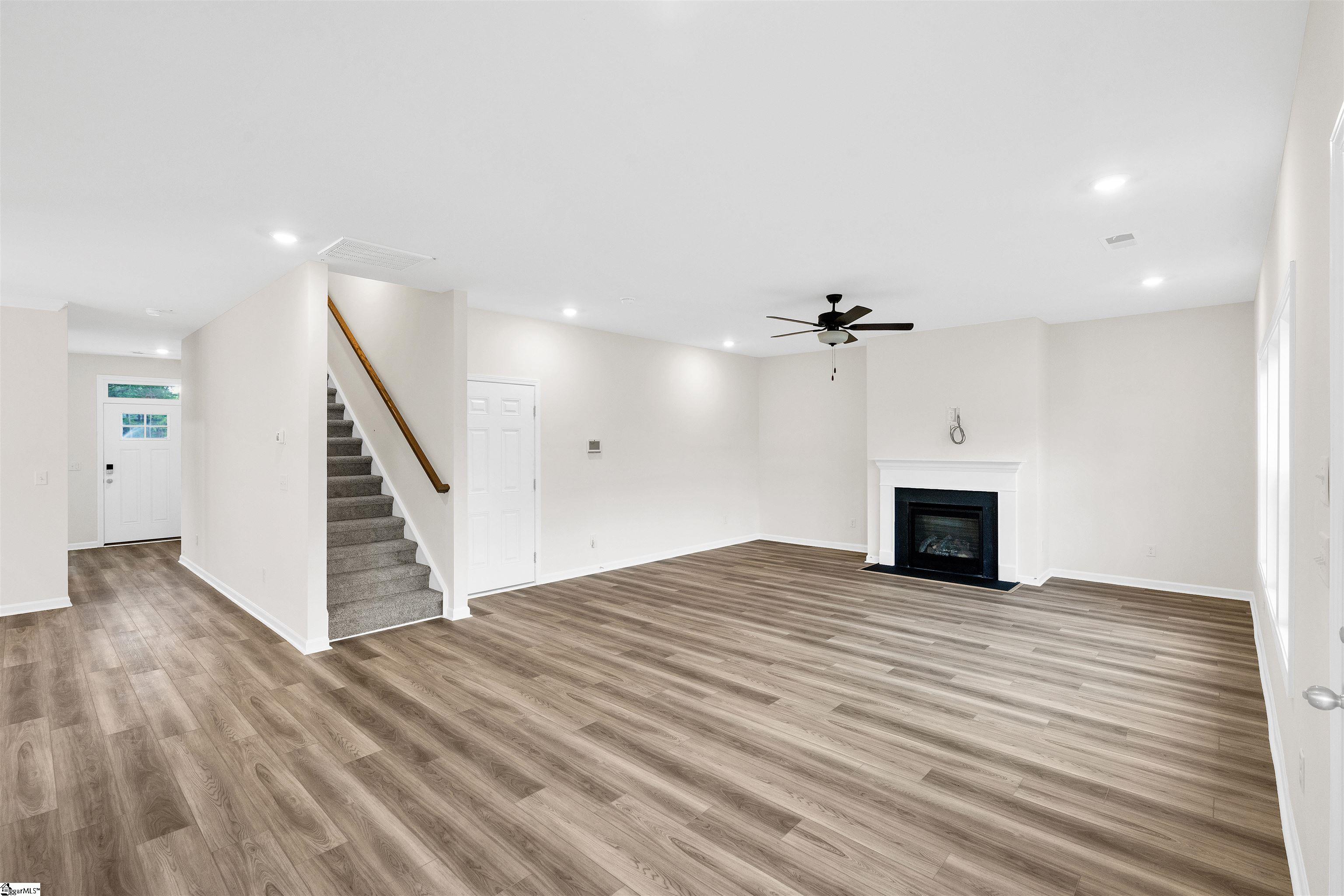 127 Hunter Ridge Drive Boiling Springs, SC 29316 - Photo 16 of 41 Gallery Image 16