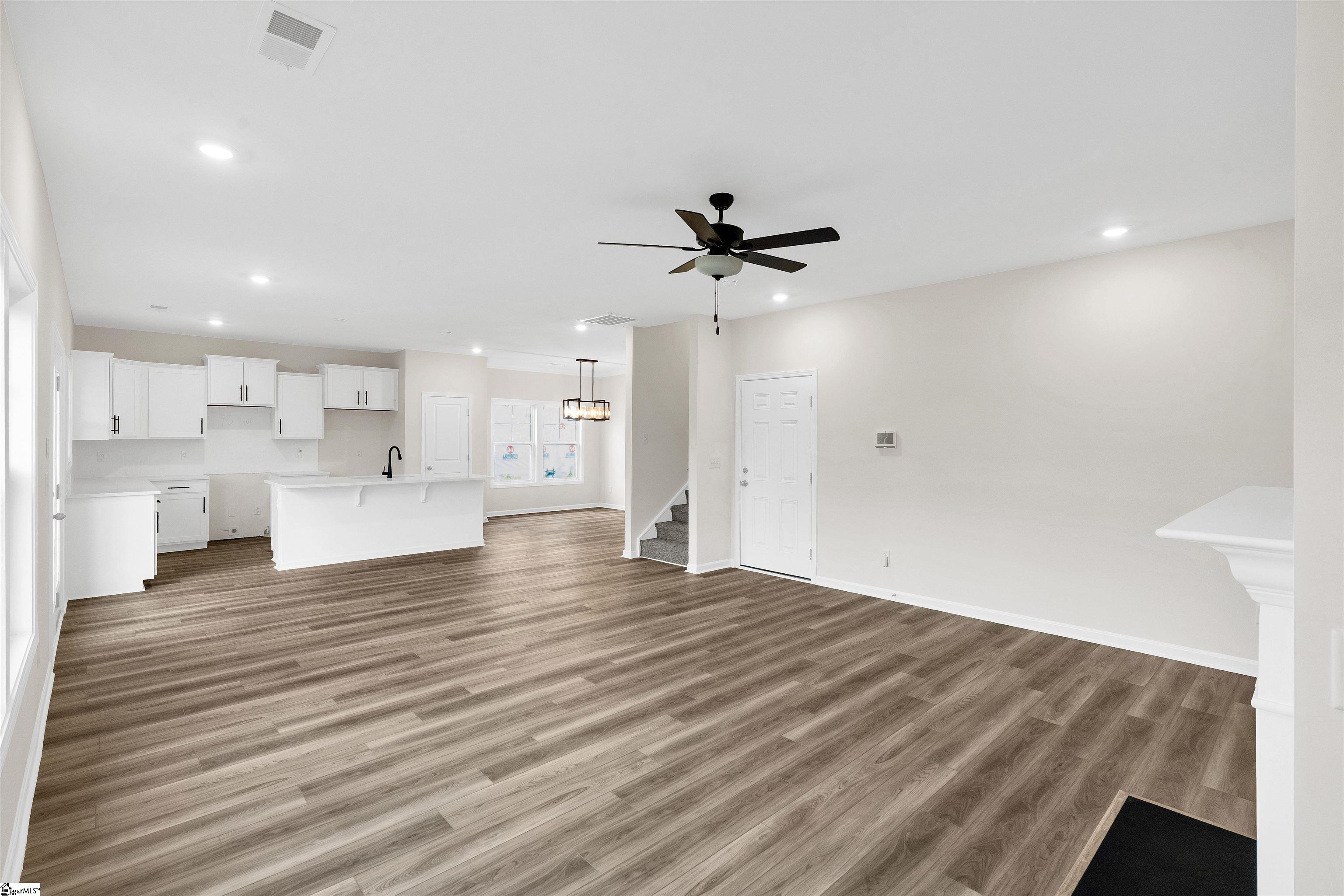 127 Hunter Ridge Drive Boiling Springs, SC 29316 - Photo 17 of 41 Gallery Image 17