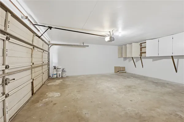 $2,300 | 3314 Casa De Palmas Drive, Corpus Christi, TX 78411