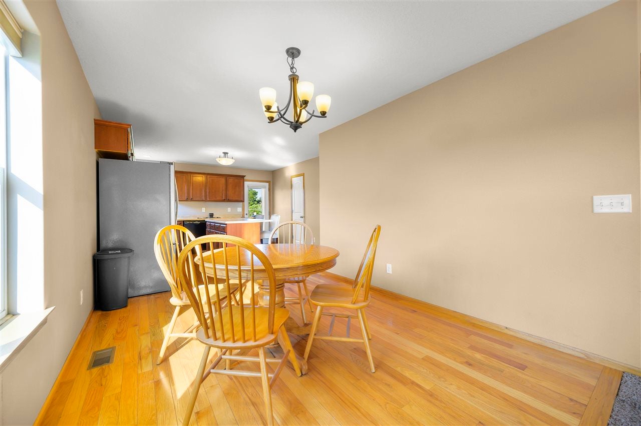 6103 Ridgewood Meadows Lane Northeast Cedar Rapids, IA 52411 - Photo 7 of 33 Gallery Image 7