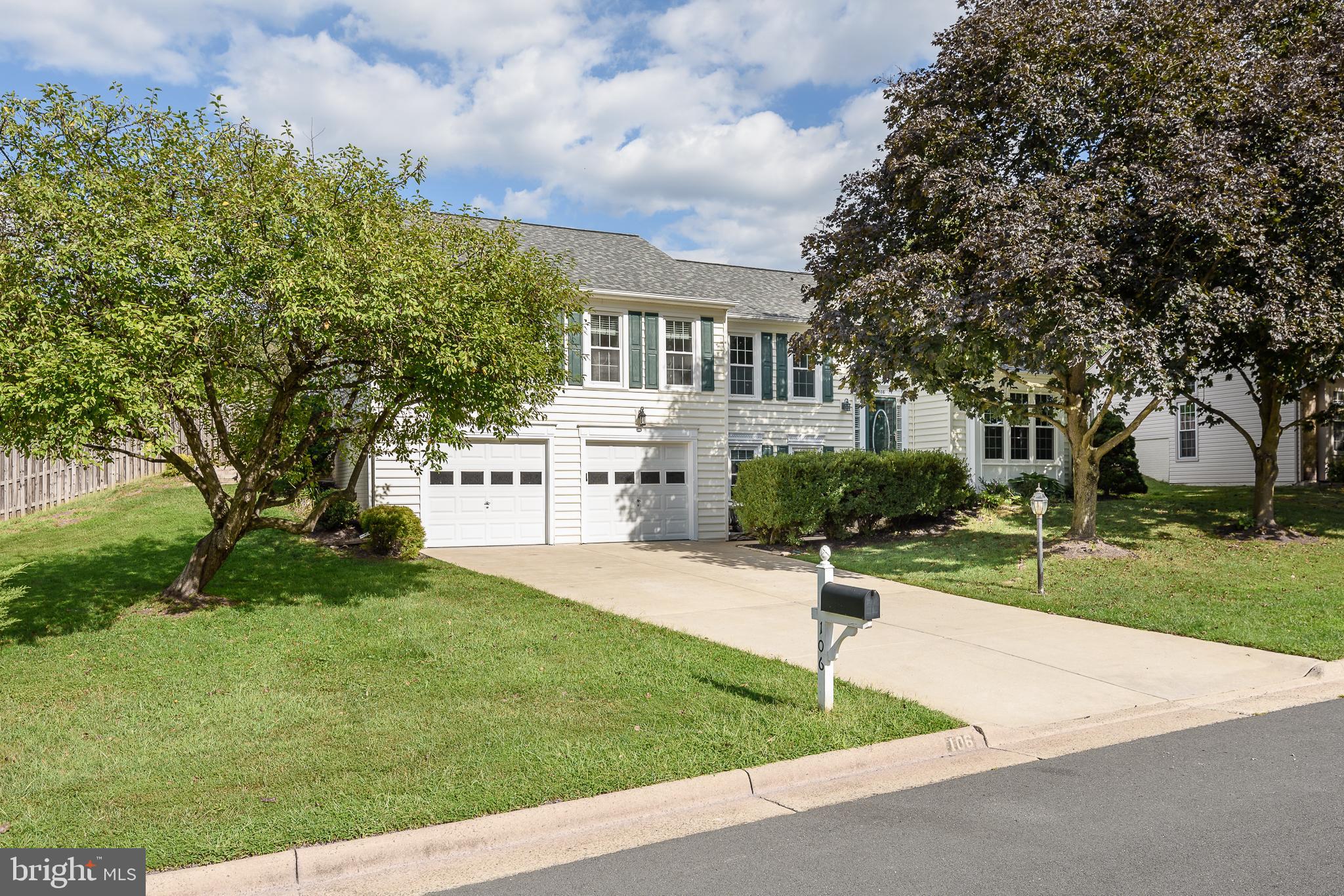 106 Country Road Sterling, VA 20165 - Photo 2 of 47 Gallery Image 2