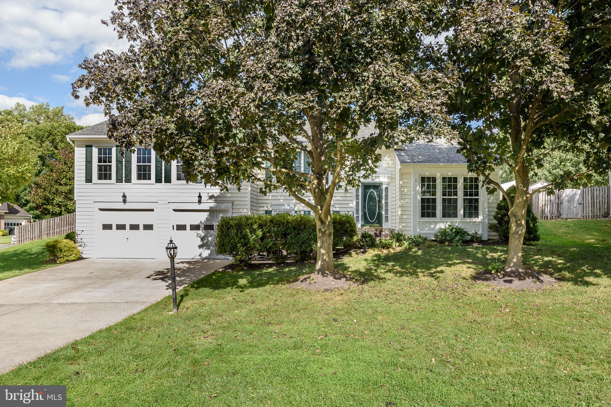 106 Country Road Sterling, VA 20165 - Photo 3 of 47 Gallery Image 3