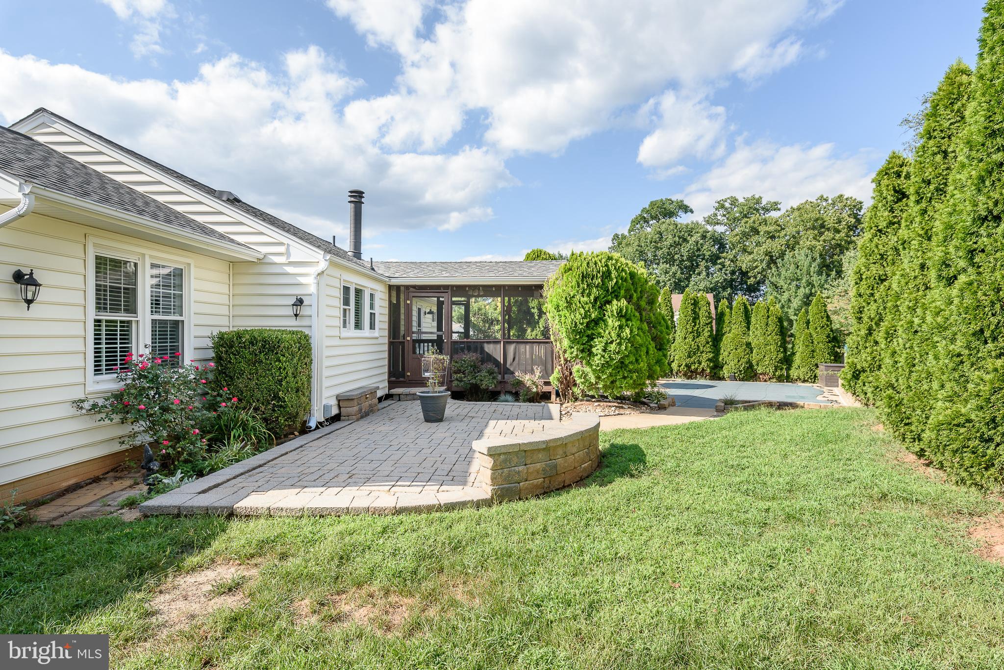 106 Country Road Sterling, VA 20165 - Photo 41 of 47 Gallery Image 41
