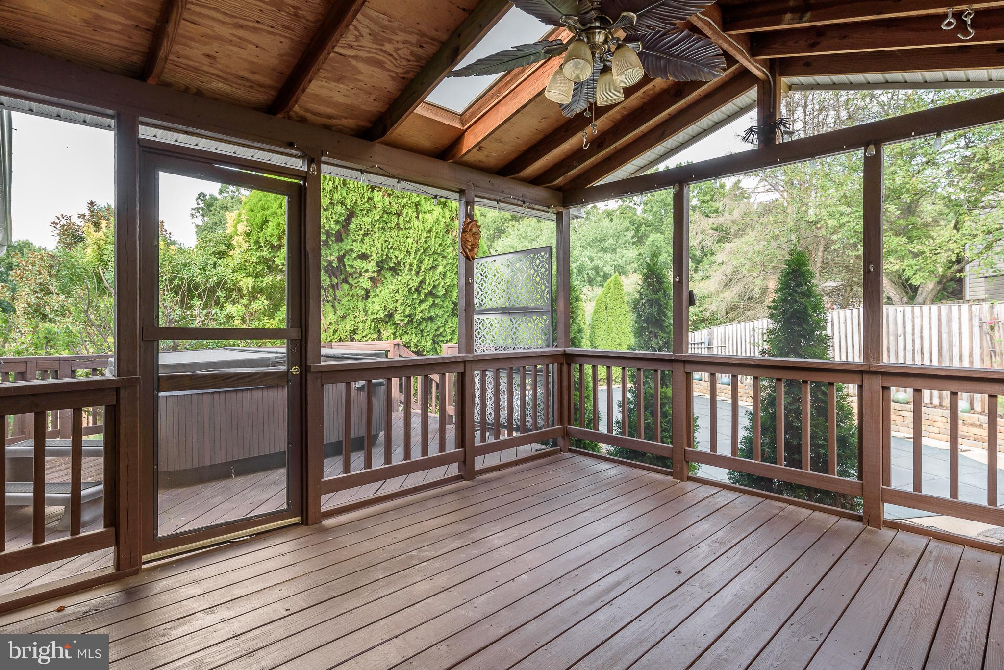 106 Country Road Sterling, VA 20165 - Photo 46 of 47 Gallery Image 46