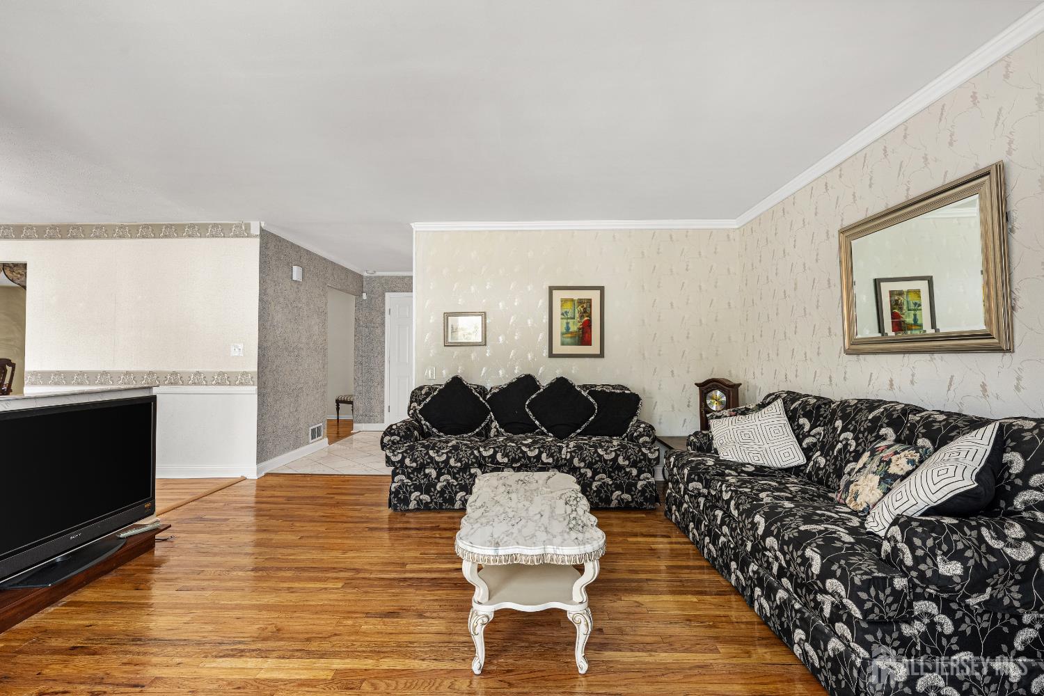 2 Paula Street Edison, NJ 08820 - Photo 20 of 57 Gallery Image 20