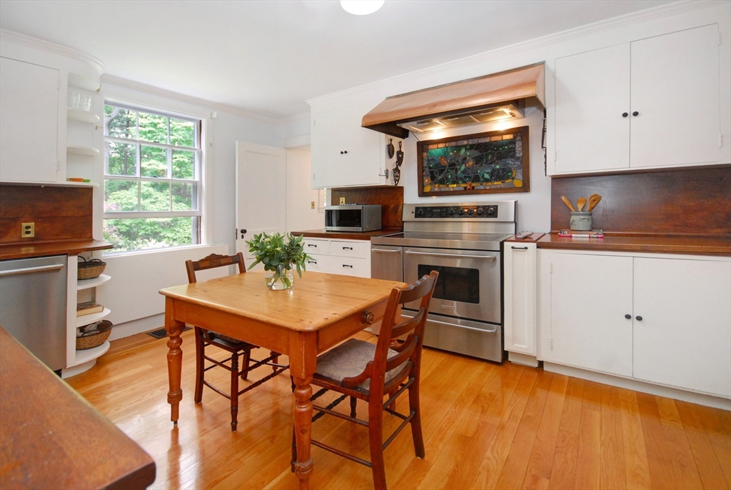 96 Lexington Road Lincoln, MA 01773 - Photo 16 of 41