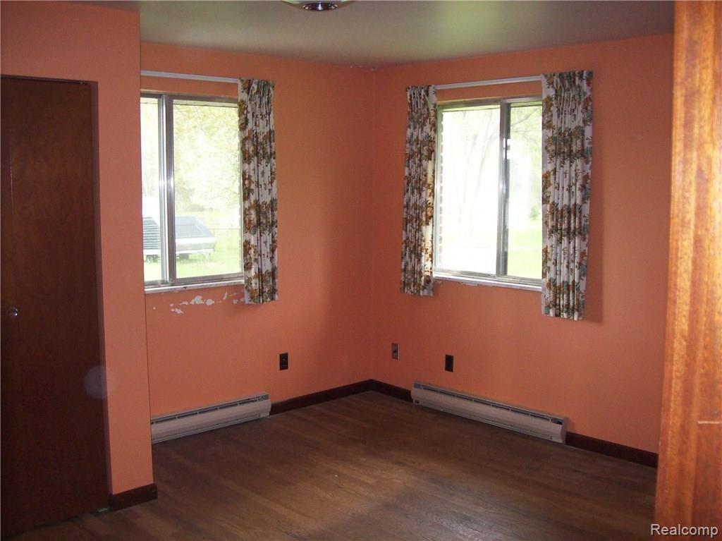 1568 Pug Road St. Clair, MI 48079 - Photo 8 of 10