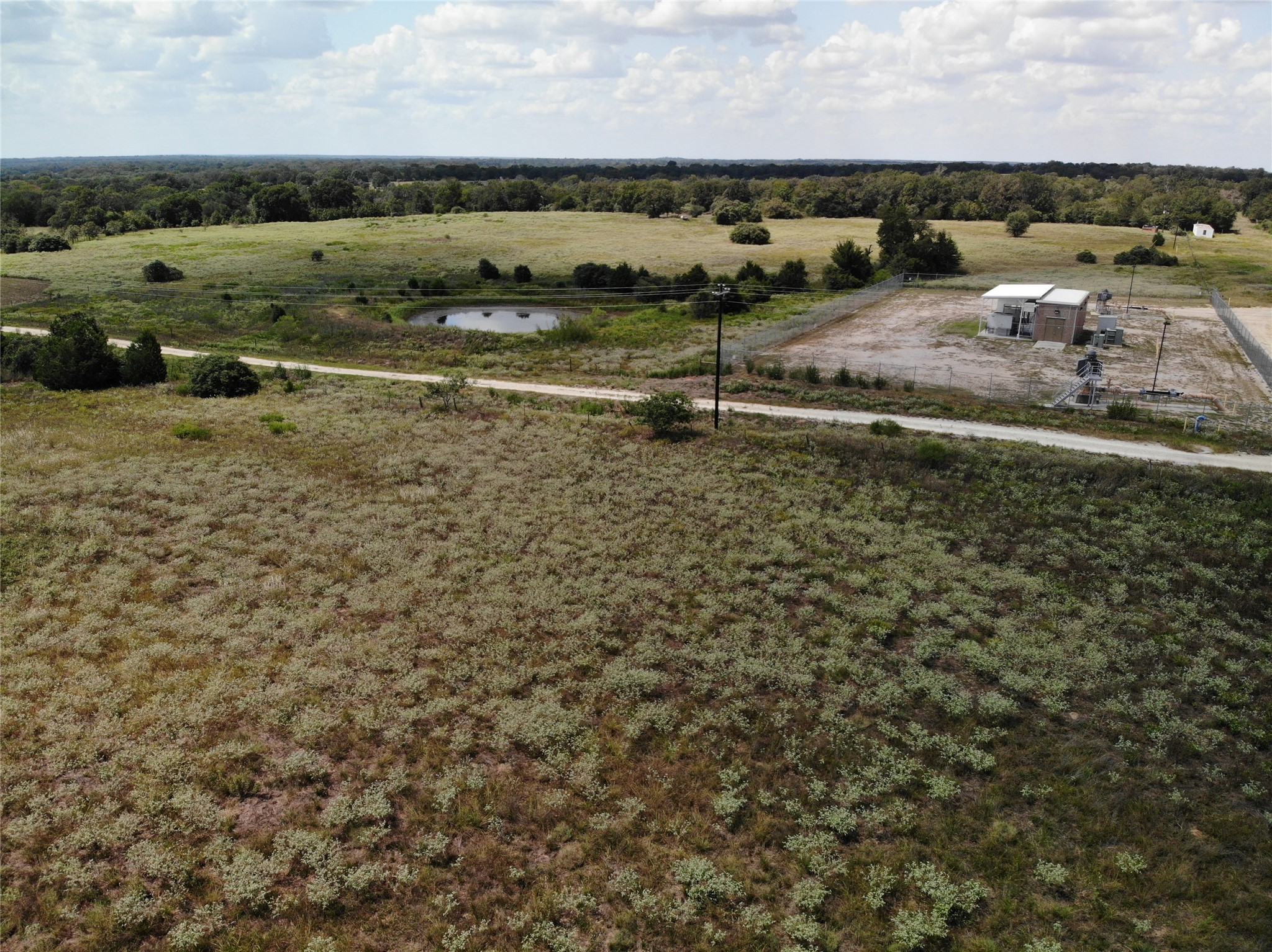 367 County Road 367 Caldwell, TX 77836 - Photo 25 of 36 a view of a lake with houses