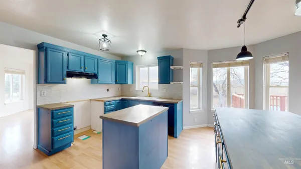 $439,900 | 590 North 1089th Street East, Rupert, ID 83350