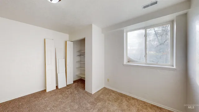 $469,900 | 590 North 1089th Street East, Rupert, ID 83350