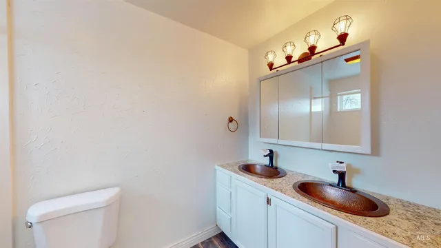 $485,000 | 590 North 1089th Street East, Rupert, ID 83350