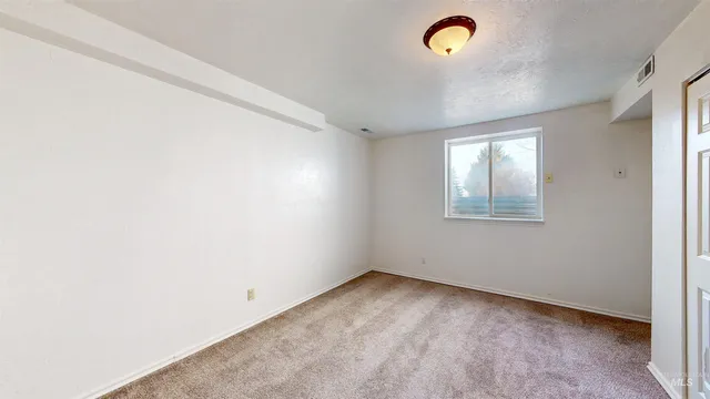 $469,900 | 590 North 1089th Street East, Rupert, ID 83350