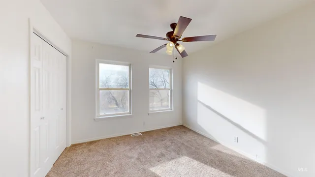 $469,900 | 590 North 1089th Street East, Rupert, ID 83350