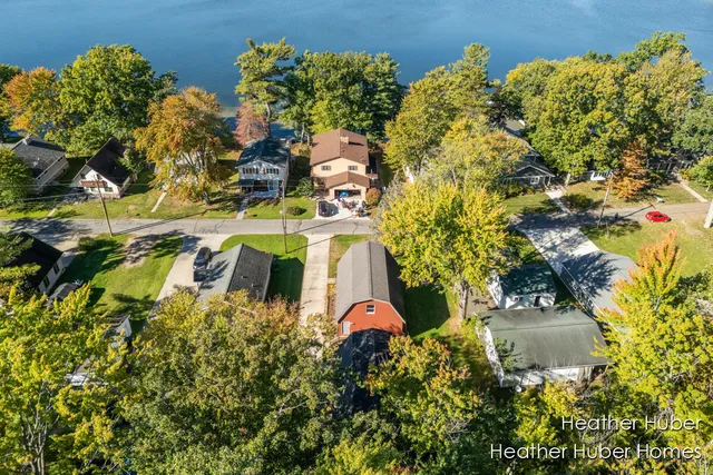 $225,000 | 2919 Beatrice Avenue, Middleville, MI 49333