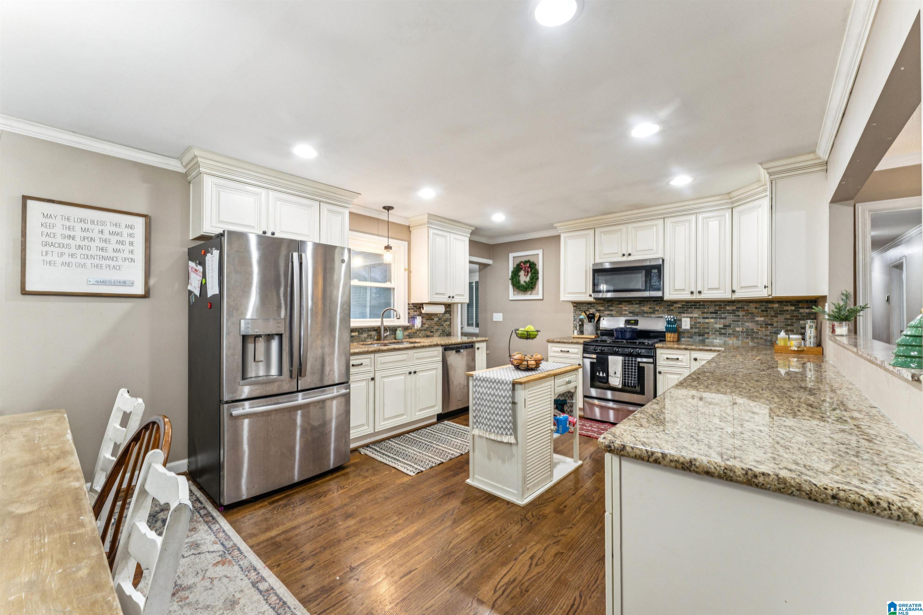 705 Lay Dam Road Clanton, AL 35045 - Photo 8 of 37