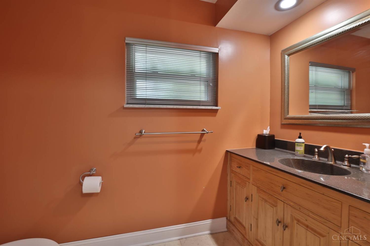 11530 Reltas Court Cincinnati, OH 45249 - Photo 18 of 33 Gallery Image 18