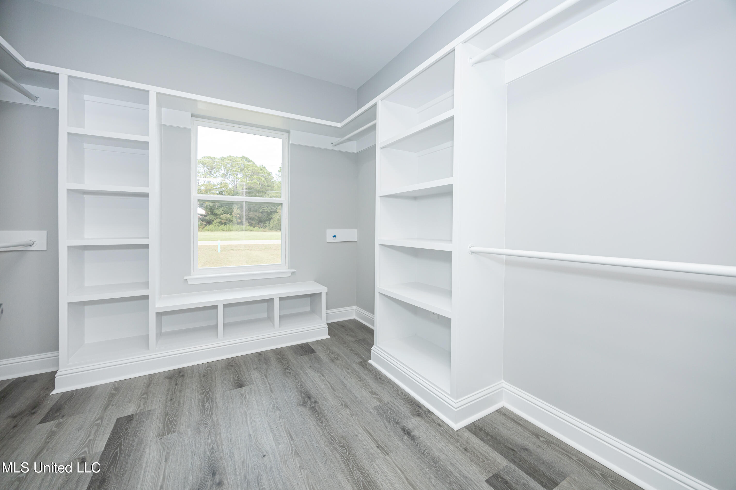 2403 Graveline Road Gautier, MS 39553 - Photo 18 of 33 IMG_5889