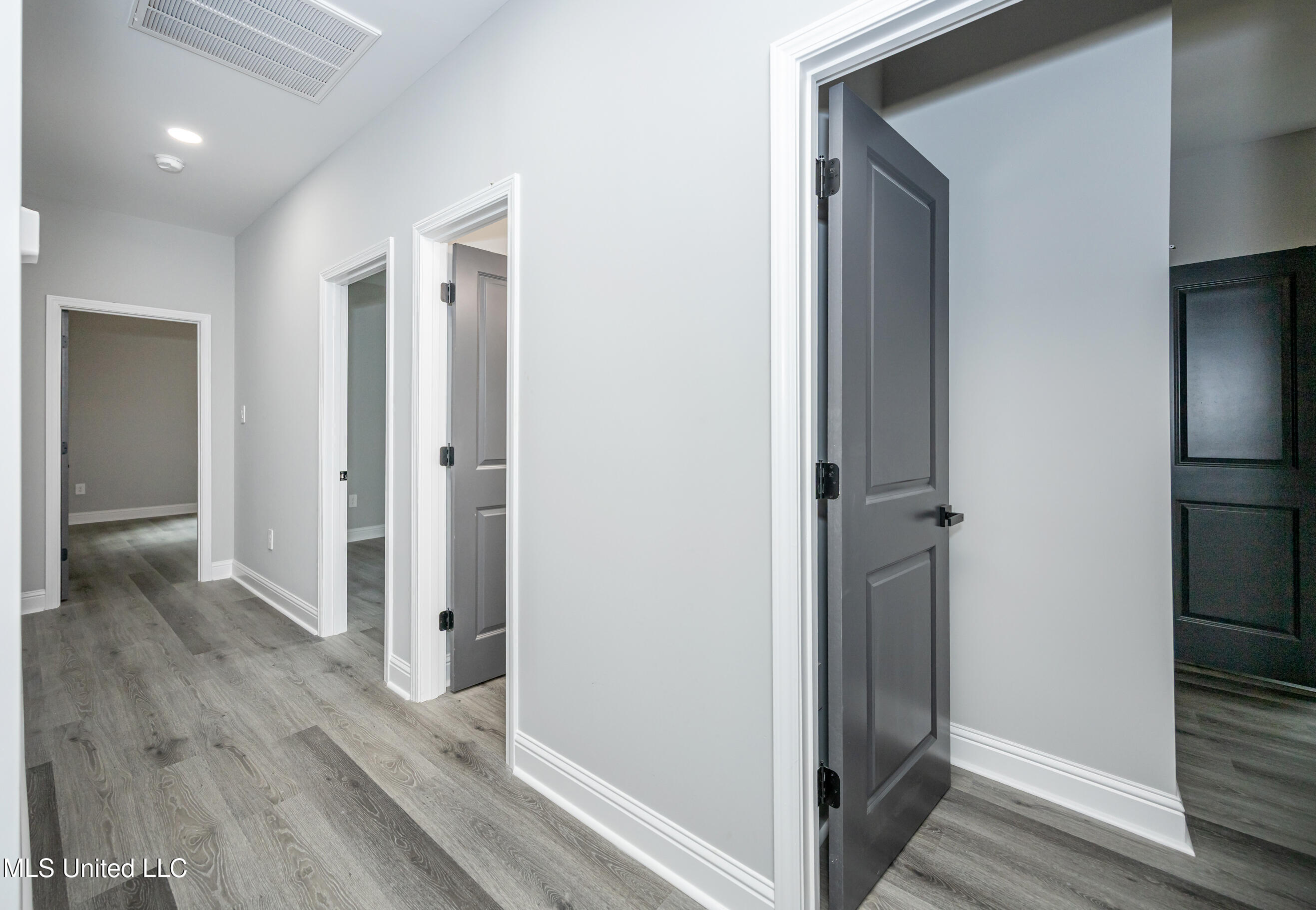 2403 Graveline Road Gautier, MS 39553 - Photo 20 of 33 IMG_5894