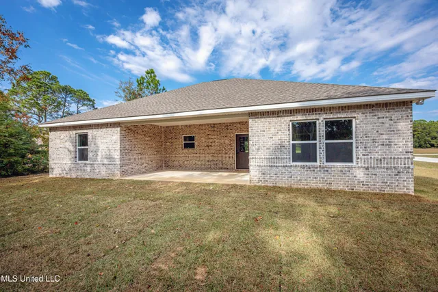 $299,711 | 2403 Graveline Road, Gautier, MS 39553