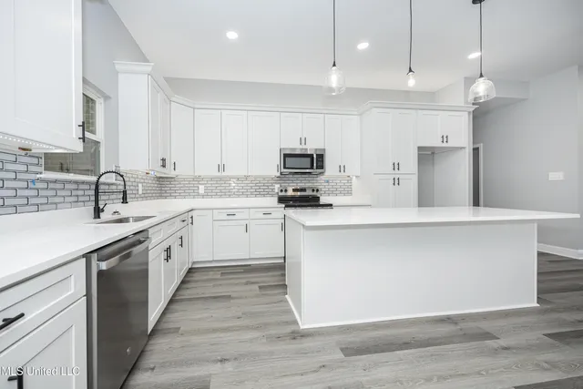 $299,711 | 2403 Graveline Road, Gautier, MS 39553