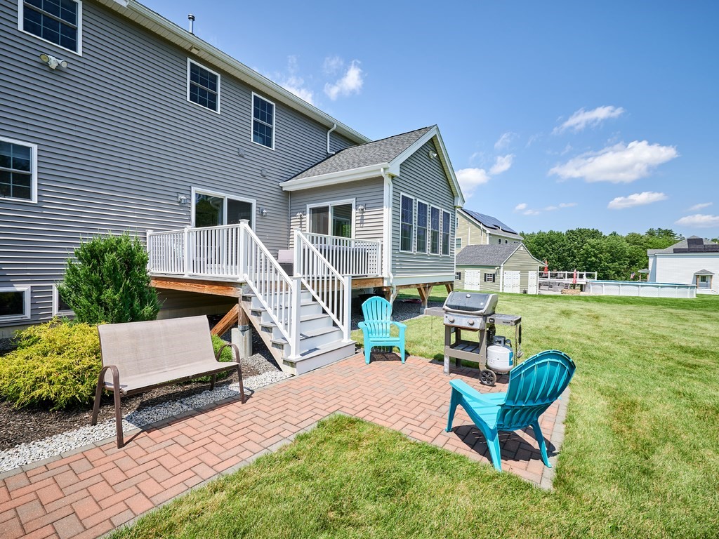 265 Salem Road Dracut, MA 01826 - Photo 3 of 41 Gallery Image 3