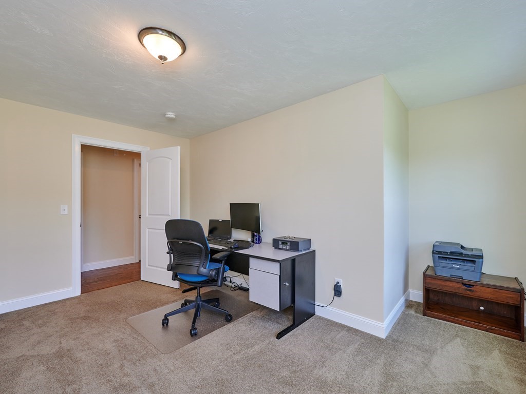 265 Salem Road Dracut, MA 01826 - Photo 31 of 41 Gallery Image 31