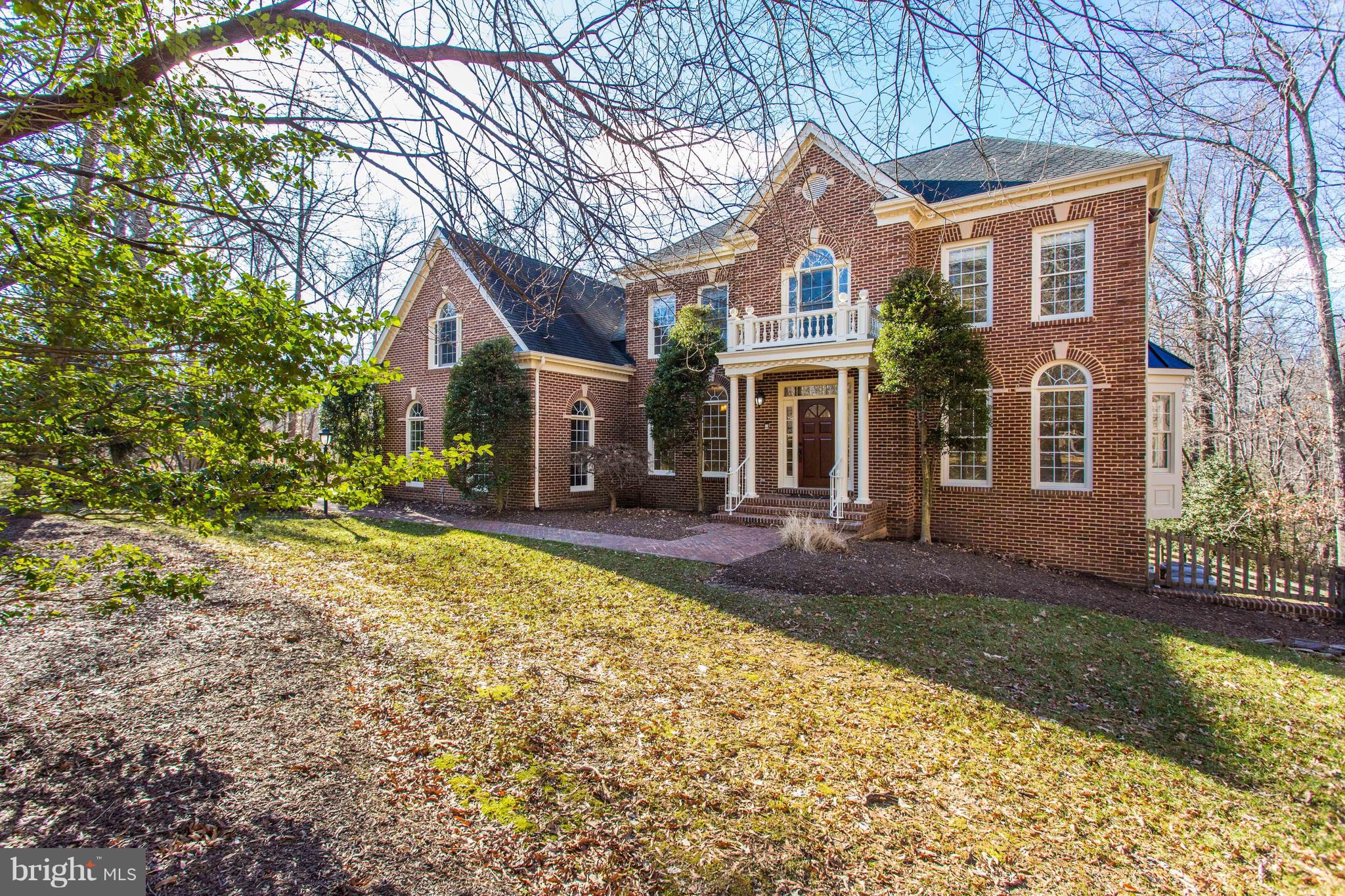7332 Clifton Road Clifton, VA 20124 - Photo 2 of 76 Gallery Image 2