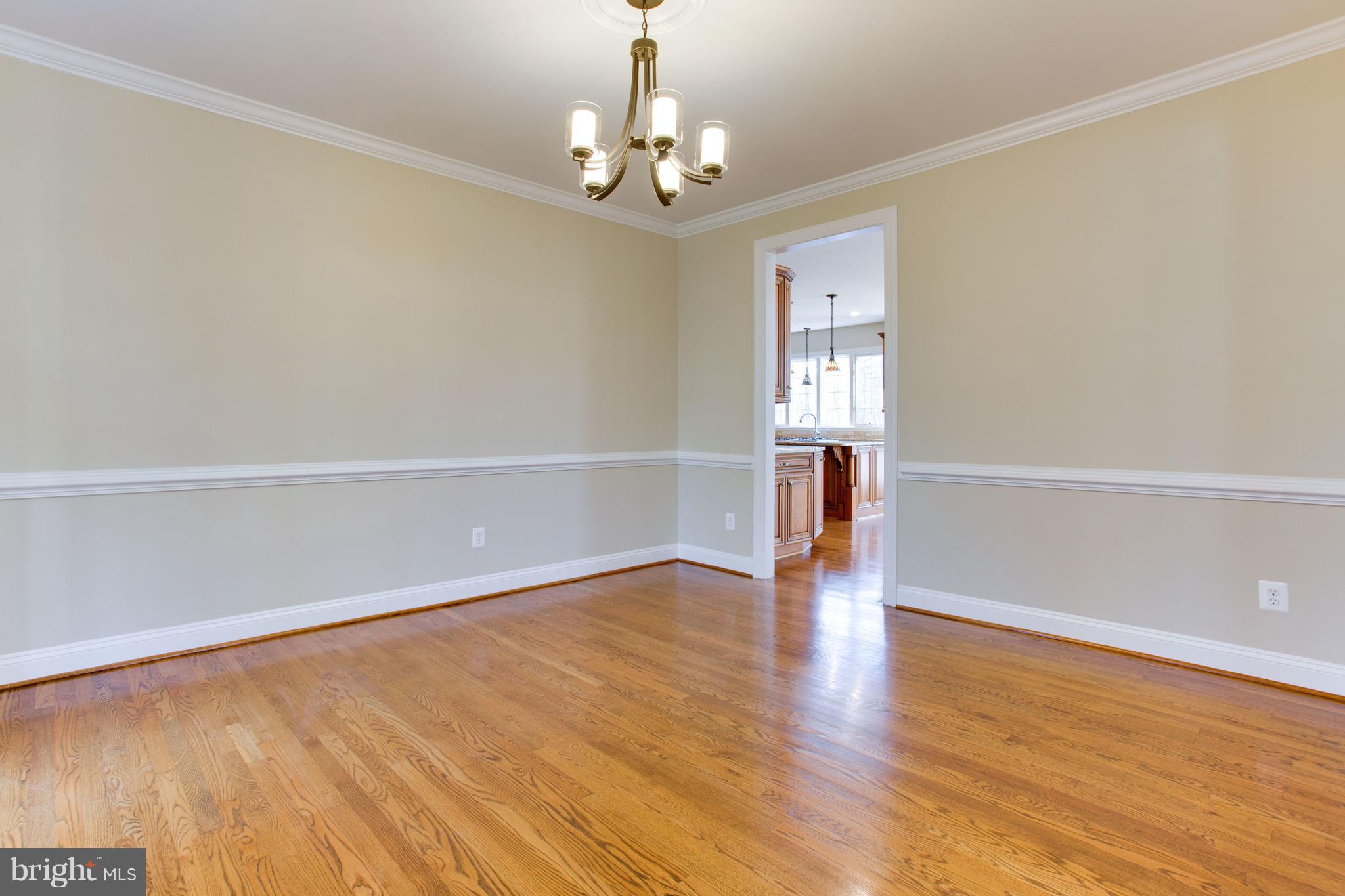 7332 Clifton Road Clifton, VA 20124 - Photo 11 of 76 Gallery Image 11